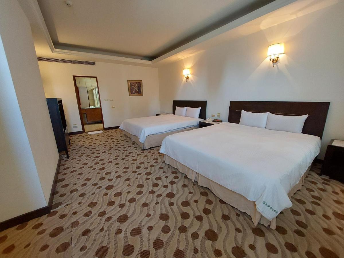 Herkang Hotel Đài Trung Ngoại thất bức ảnh