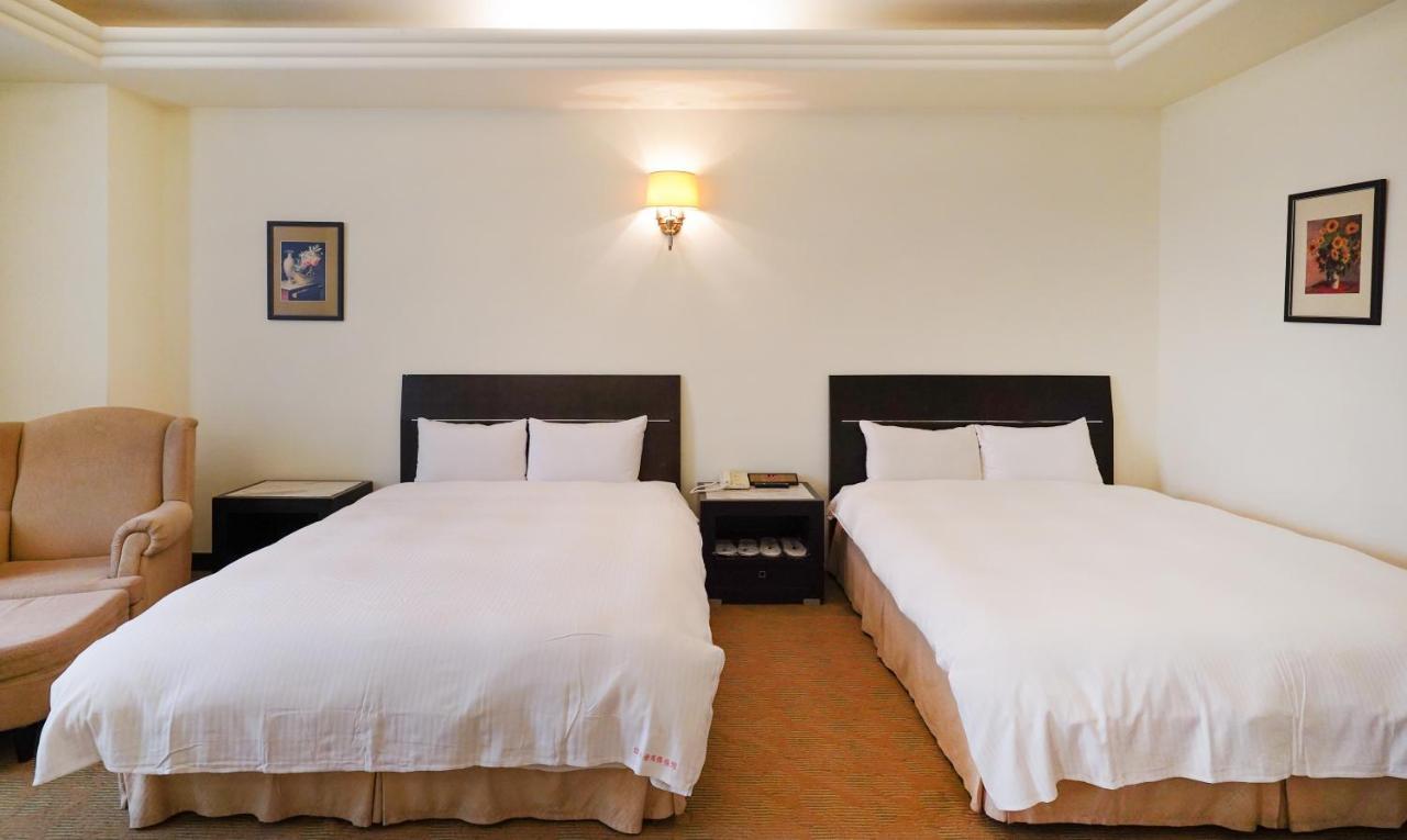Herkang Hotel Đài Trung Ngoại thất bức ảnh