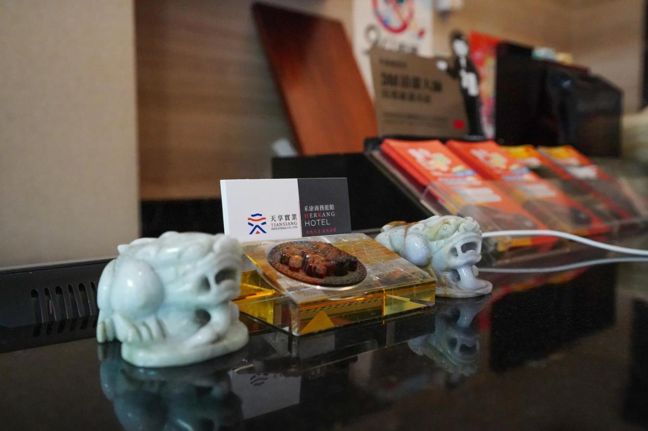 Herkang Hotel Đài Trung Ngoại thất bức ảnh