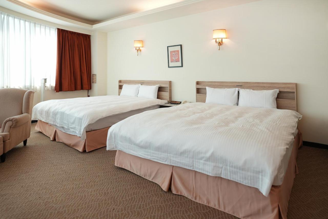 Herkang Hotel Đài Trung Ngoại thất bức ảnh