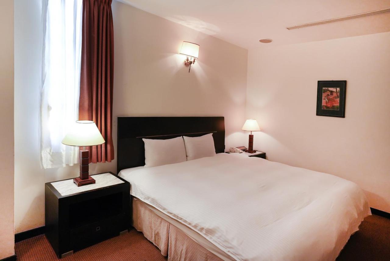 Herkang Hotel Đài Trung Ngoại thất bức ảnh