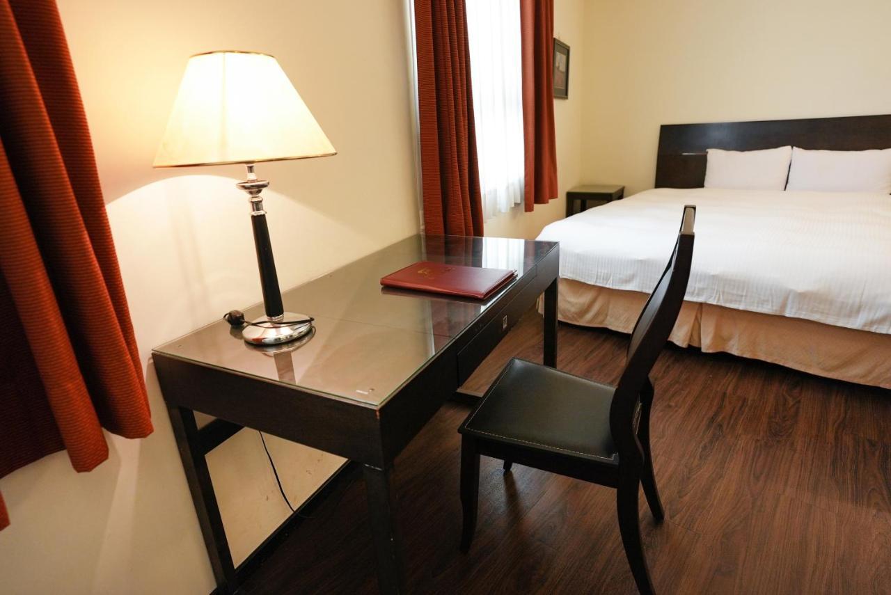 Herkang Hotel Đài Trung Ngoại thất bức ảnh